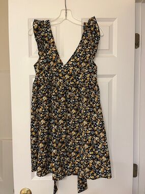 Navy Floral V-Neck Sundress with Yellow & White Flowers